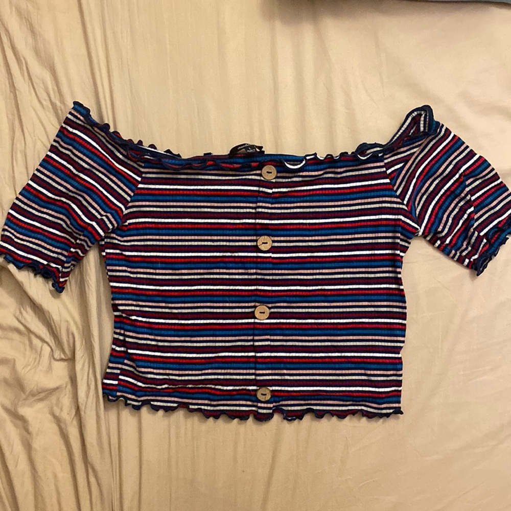 Striped lettuce trim crop top